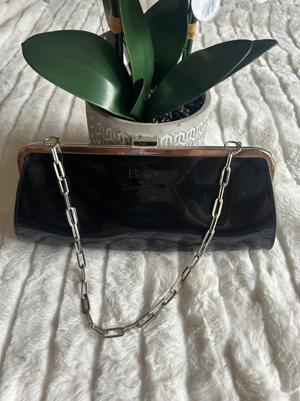 Beijo Black Patent Clutch with Silver Chain